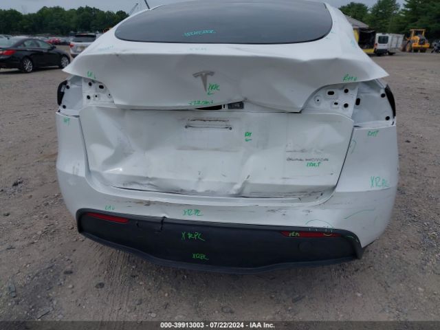 Photo 5 VIN: 7SAYGAEE3PF755635 - TESLA MODEL Y 