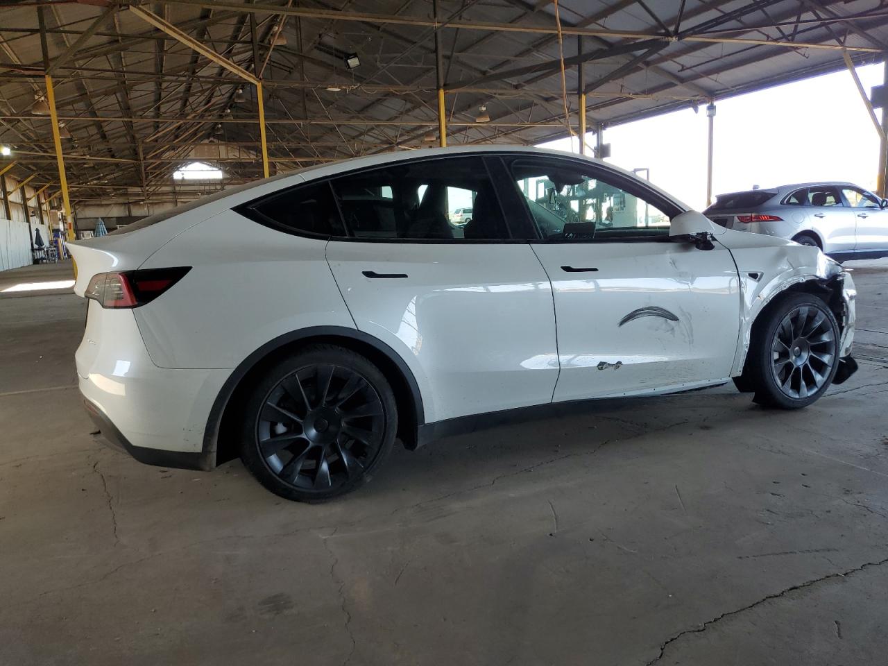 Photo 2 VIN: 7SAYGAEE3RF035920 - TESLA MODEL Y 