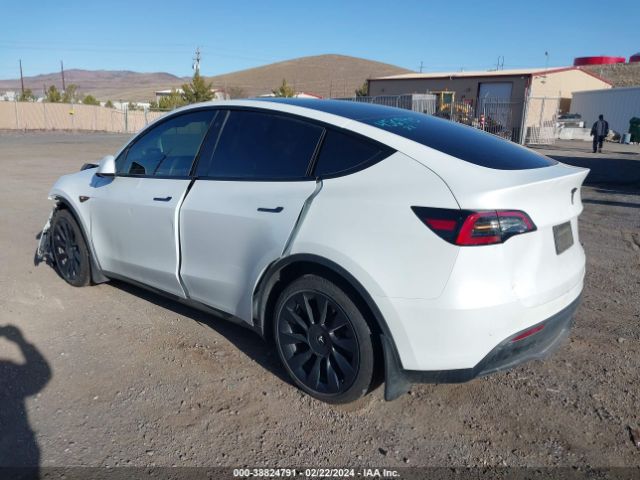 Photo 2 VIN: 7SAYGAEE4PF640364 - TESLA MODEL Y 