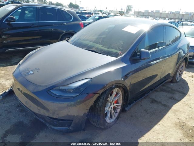 Photo 1 VIN: 7SAYGAEE4PF661490 - TESLA MODEL Y 