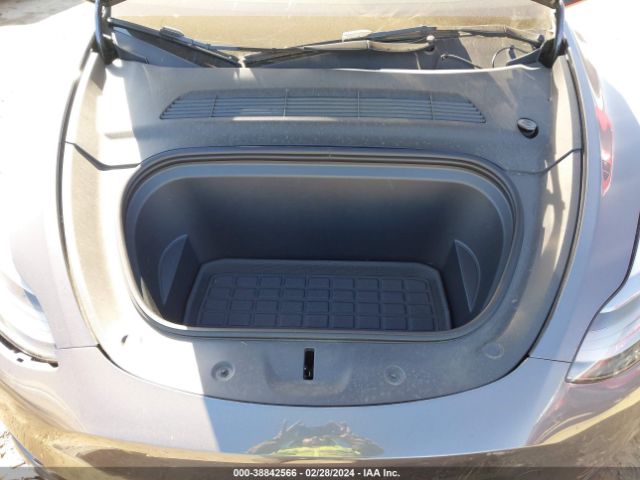 Photo 9 VIN: 7SAYGAEE4PF661490 - TESLA MODEL Y 