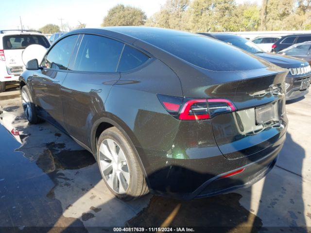 Photo 2 VIN: 7SAYGAEE4PF797666 - TESLA MODEL Y 