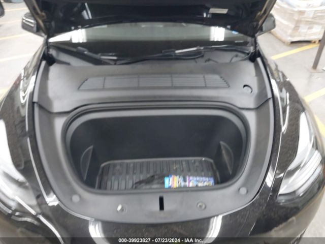 Photo 9 VIN: 7SAYGAEE4PF891059 - TESLA MODEL Y 