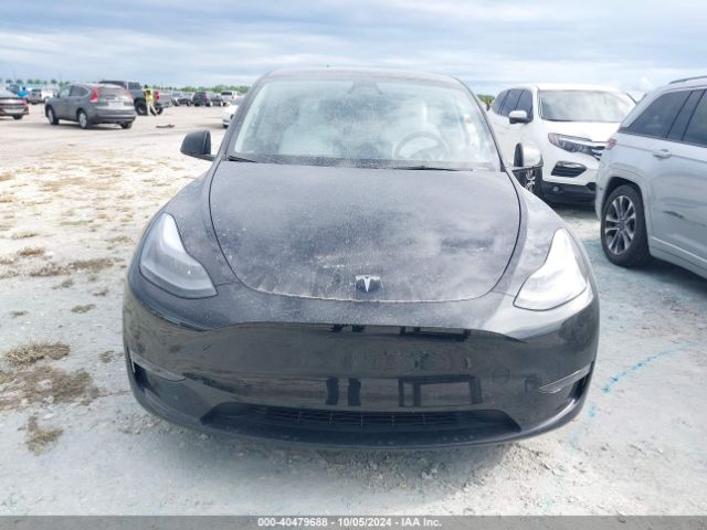 Photo 5 VIN: 7SAYGAEE4RF037143 - TESLA MODEL Y 