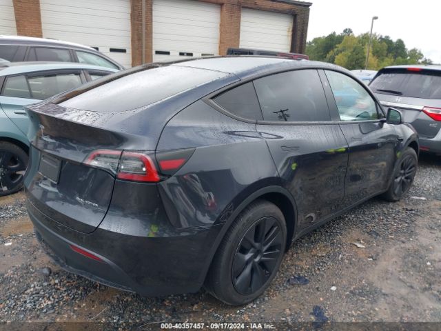 Photo 3 VIN: 7SAYGAEE4RF157380 - TESLA MODEL Y 