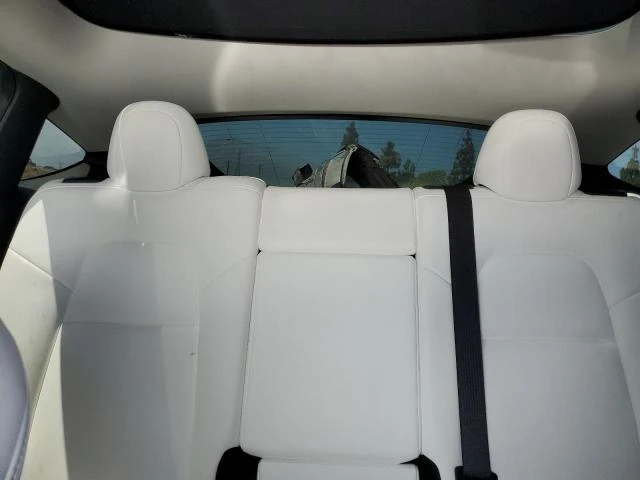 Photo 9 VIN: 7SAYGAEE5NF310410 - TESLA MODEL Y 