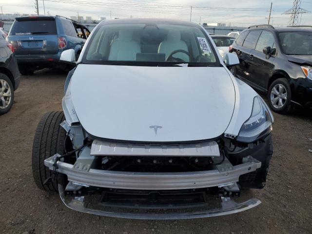 Photo 4 VIN: 7SAYGAEE5NF390016 - TESLA MODEL Y 