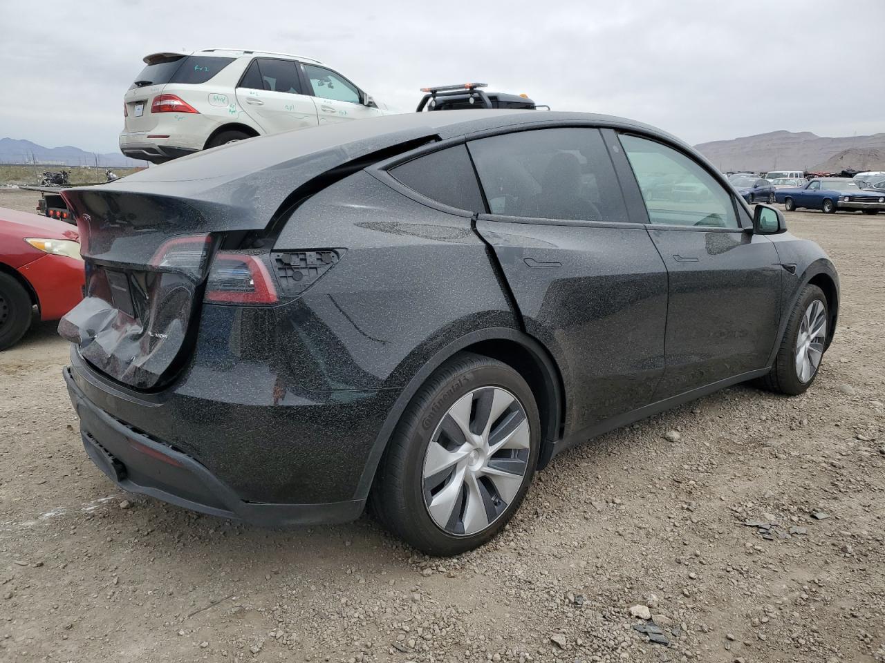 Photo 2 VIN: 7SAYGAEE5NF549505 - TESLA MODEL Y 