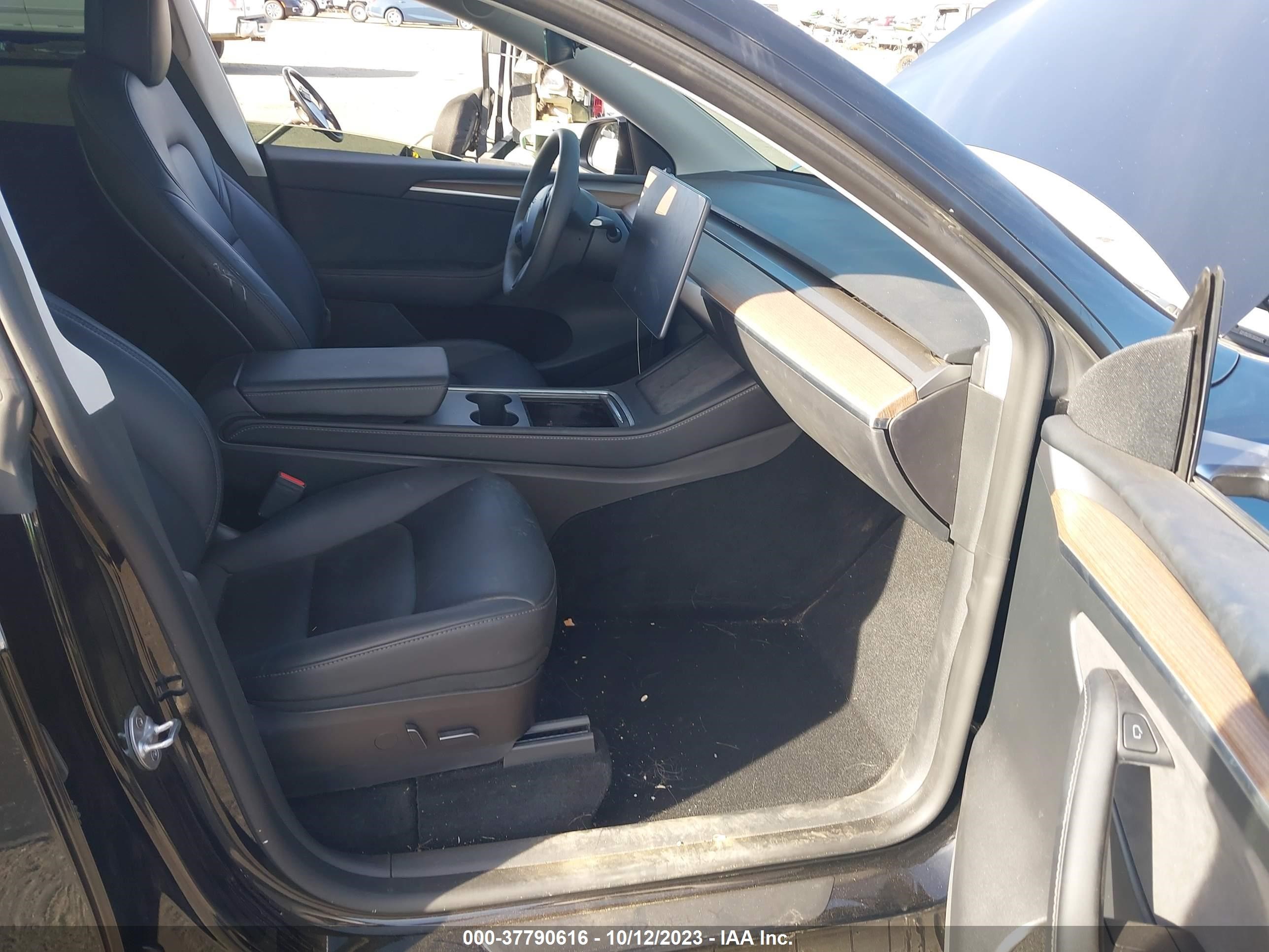 Photo 4 VIN: 7SAYGAEE5NF549696 - TESLA MODEL Y 