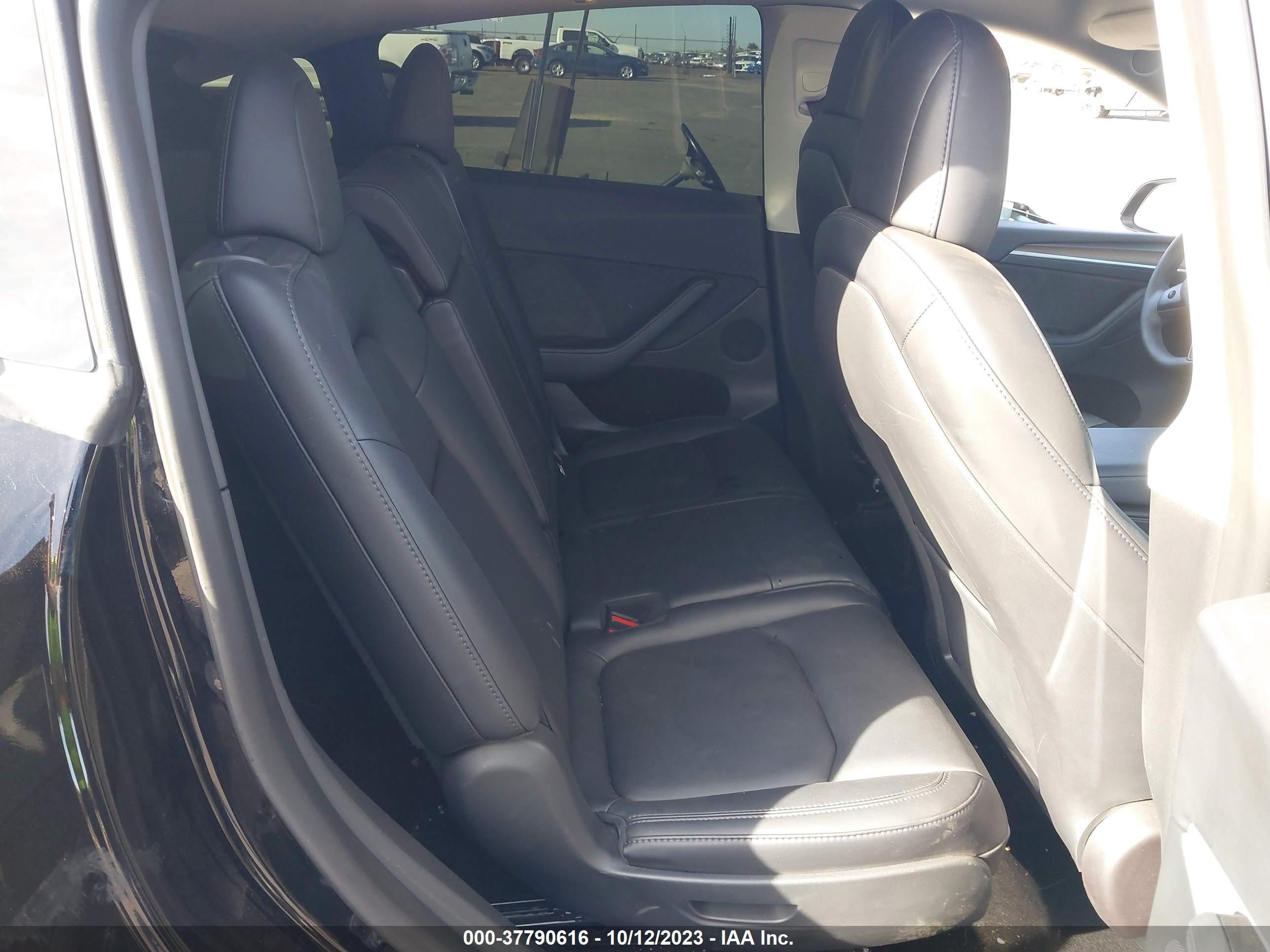 Photo 7 VIN: 7SAYGAEE5NF549696 - TESLA MODEL Y 