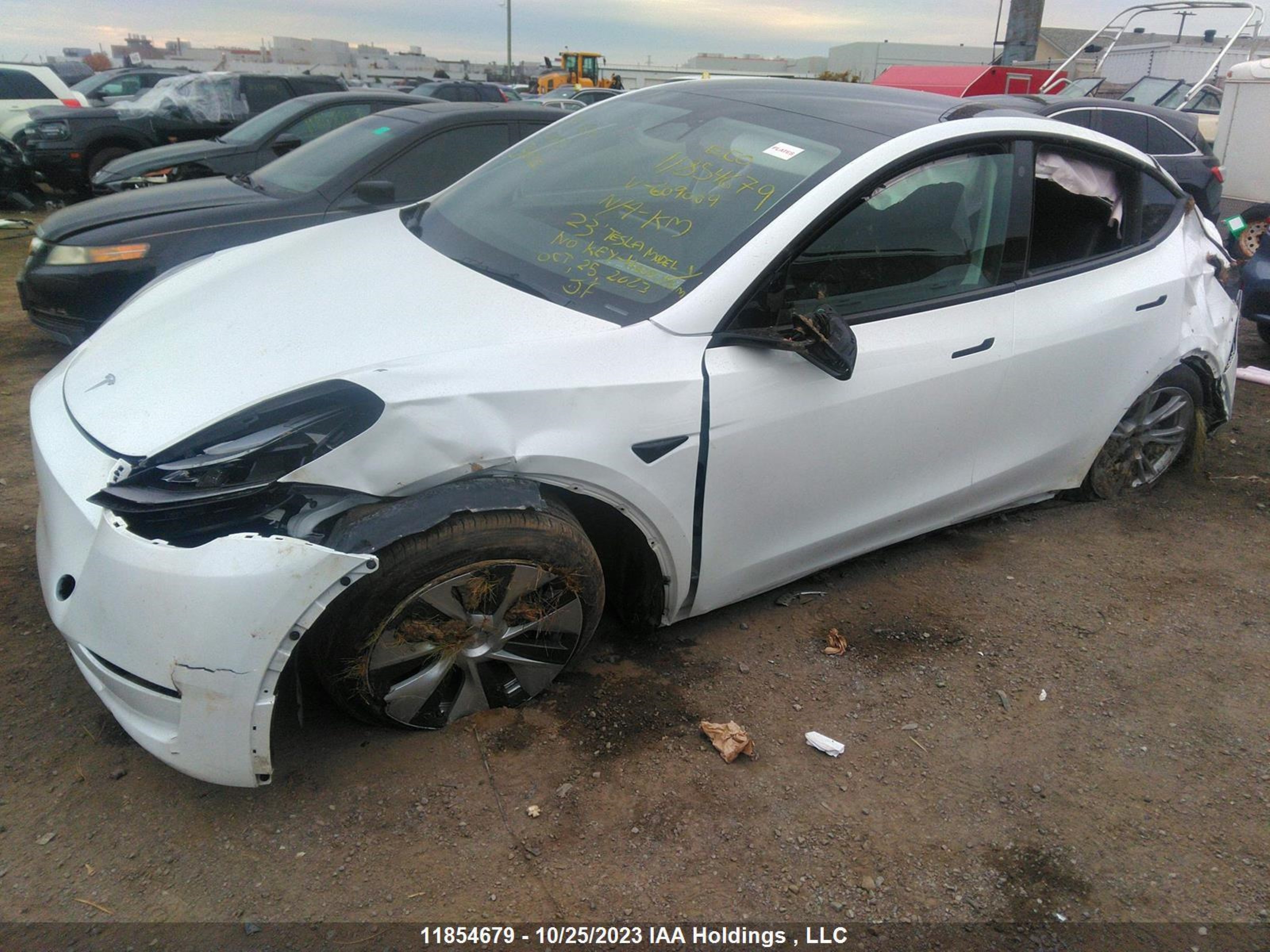 Photo 5 VIN: 7SAYGAEE5PF609009 - TESLA MODEL Y 