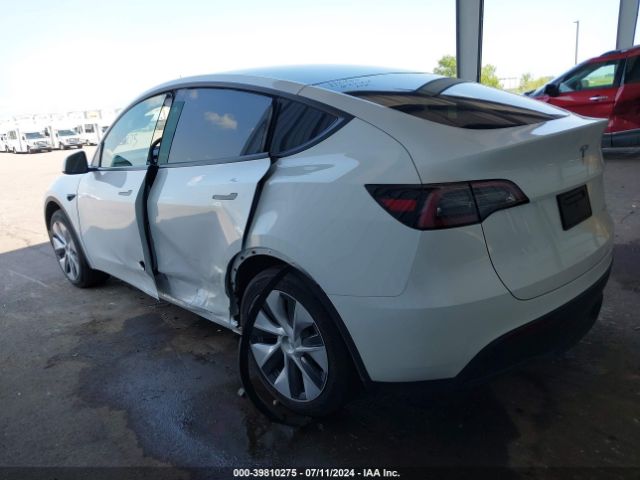 Photo 2 VIN: 7SAYGAEE5PF789673 - TESLA MODEL Y 