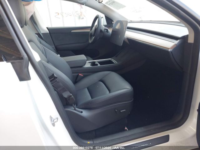 Photo 4 VIN: 7SAYGAEE5PF789673 - TESLA MODEL Y 