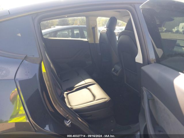 Photo 7 VIN: 7SAYGAEE5RF077814 - TESLA MODEL Y 