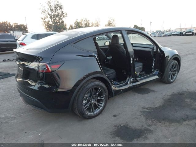 Photo 3 VIN: 7SAYGAEE5RF194549 - TESLA MODEL Y 