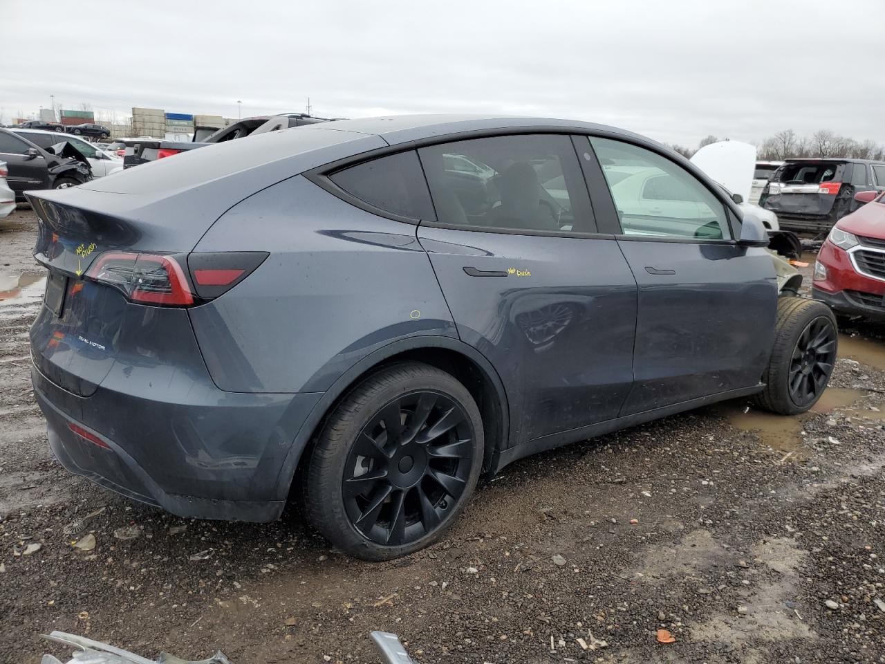 Photo 2 VIN: 7SAYGAEE6NF419233 - TESLA MODEL Y 