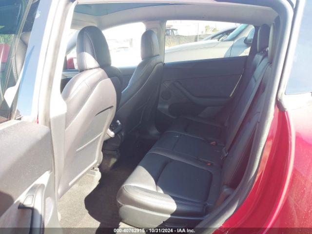 Photo 7 VIN: 7SAYGAEE6NF561517 - TESLA MODEL Y 