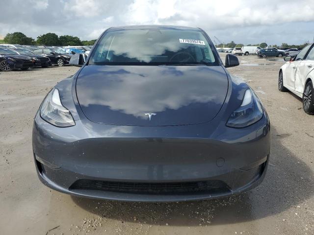 Photo 4 VIN: 7SAYGAEE6PF627048 - TESLA MODEL Y 