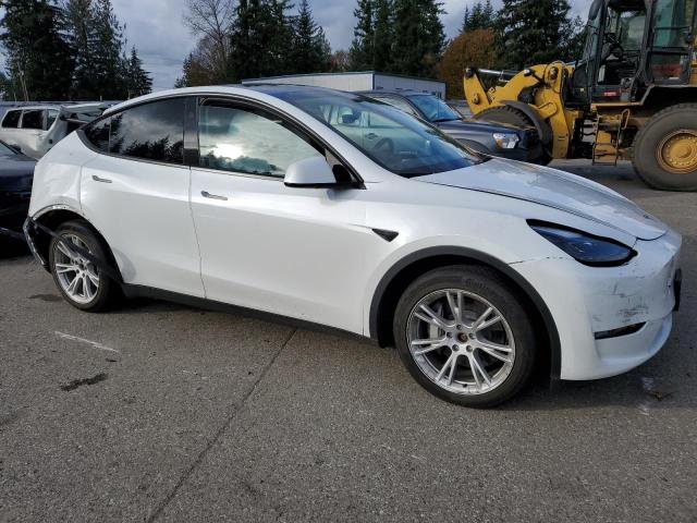 Photo 3 VIN: 7SAYGAEE6PF827170 - TESLA MODEL Y 