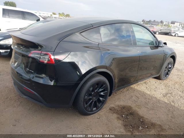 Photo 3 VIN: 7SAYGAEE6RF150348 - TESLA MODEL Y 