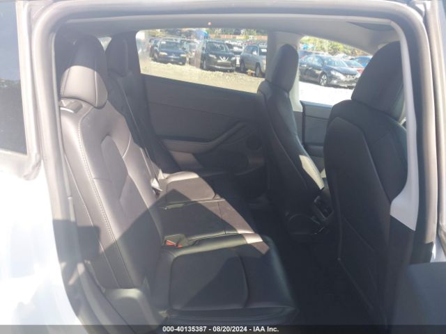 Photo 7 VIN: 7SAYGAEE7NF393001 - TESLA MODEL Y 