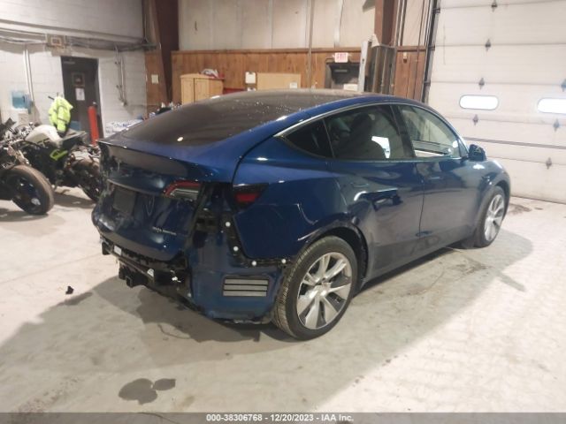 Photo 3 VIN: 7SAYGAEE7NF465766 - TESLA MODEL Y 