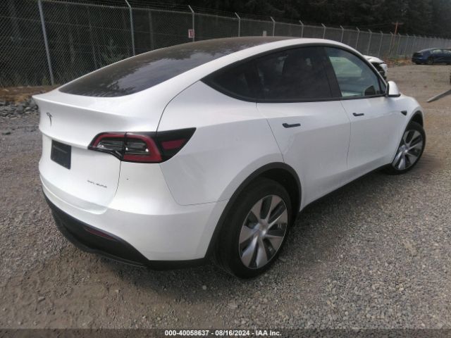 Photo 3 VIN: 7SAYGAEE7NF538005 - TESLA MODEL Y 