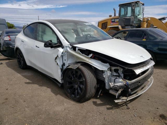 Photo 3 VIN: 7SAYGAEE7NF570596 - TESLA MODEL Y 