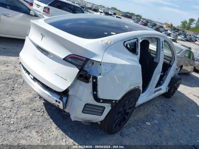 Photo 3 VIN: 7SAYGAEE7PF701268 - TESLA MODEL Y 