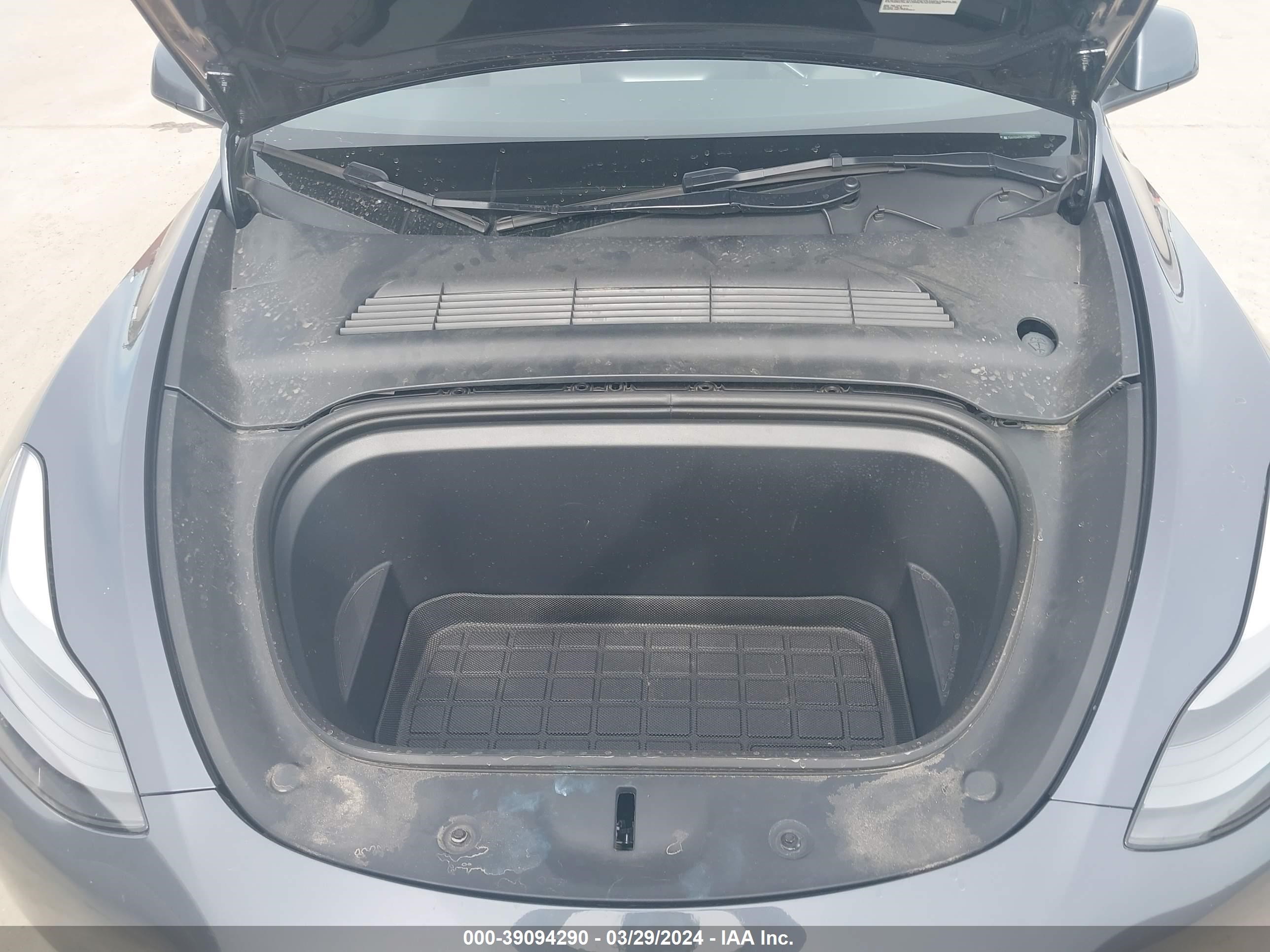 Photo 9 VIN: 7SAYGAEE7PF768825 - TESLA MODEL Y 