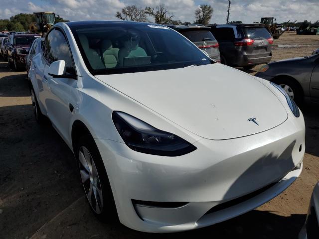 Photo 4 VIN: 7SAYGAEE7PF780103 - TESLA MODEL Y 