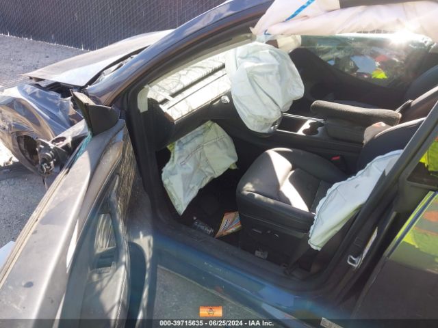 Photo 4 VIN: 7SAYGAEE7PF833897 - TESLA MODEL Y 