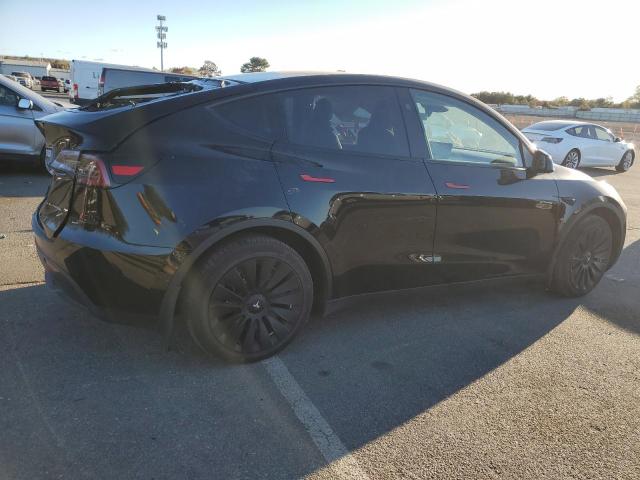 Photo 2 VIN: 7SAYGAEE7PF896899 - TESLA MODEL Y 