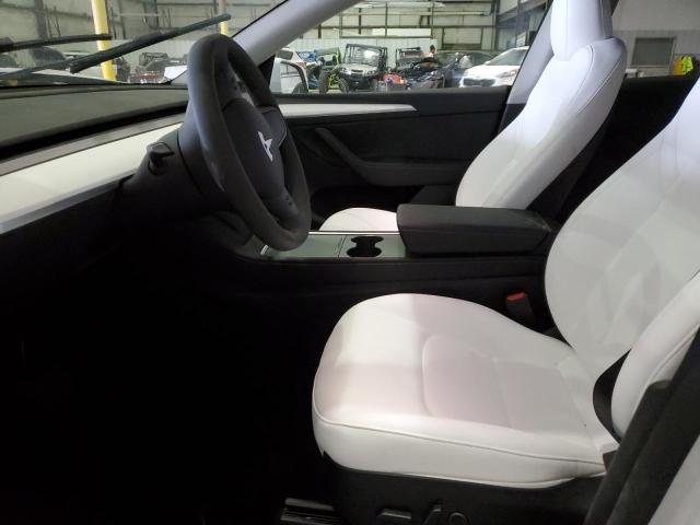 Photo 6 VIN: 7SAYGAEE7PF904368 - TESLA MODEL Y 