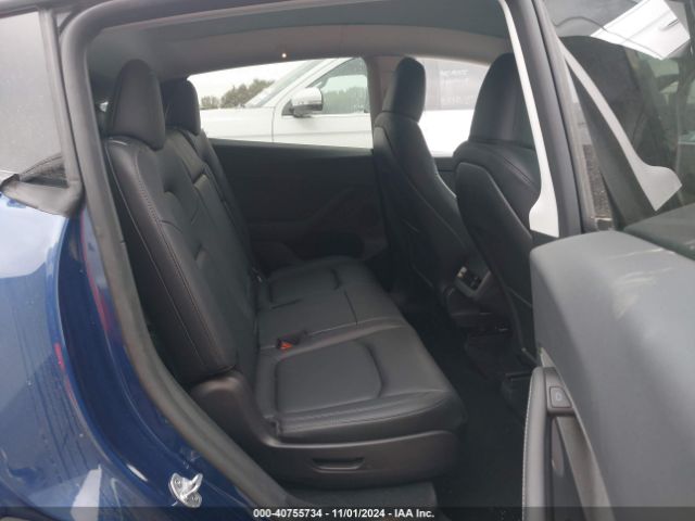 Photo 7 VIN: 7SAYGAEE7RF102521 - TESLA MODEL Y 