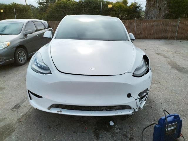 Photo 4 VIN: 7SAYGAEE8NF338718 - TESLA MODEL Y 