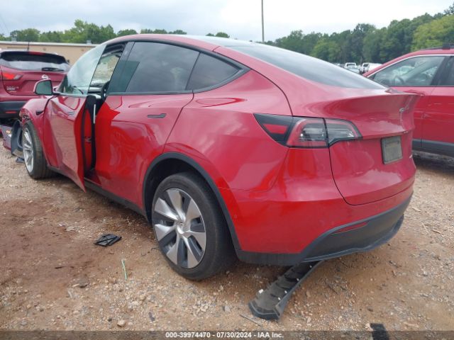 Photo 2 VIN: 7SAYGAEE8NF357804 - TESLA MODEL Y 