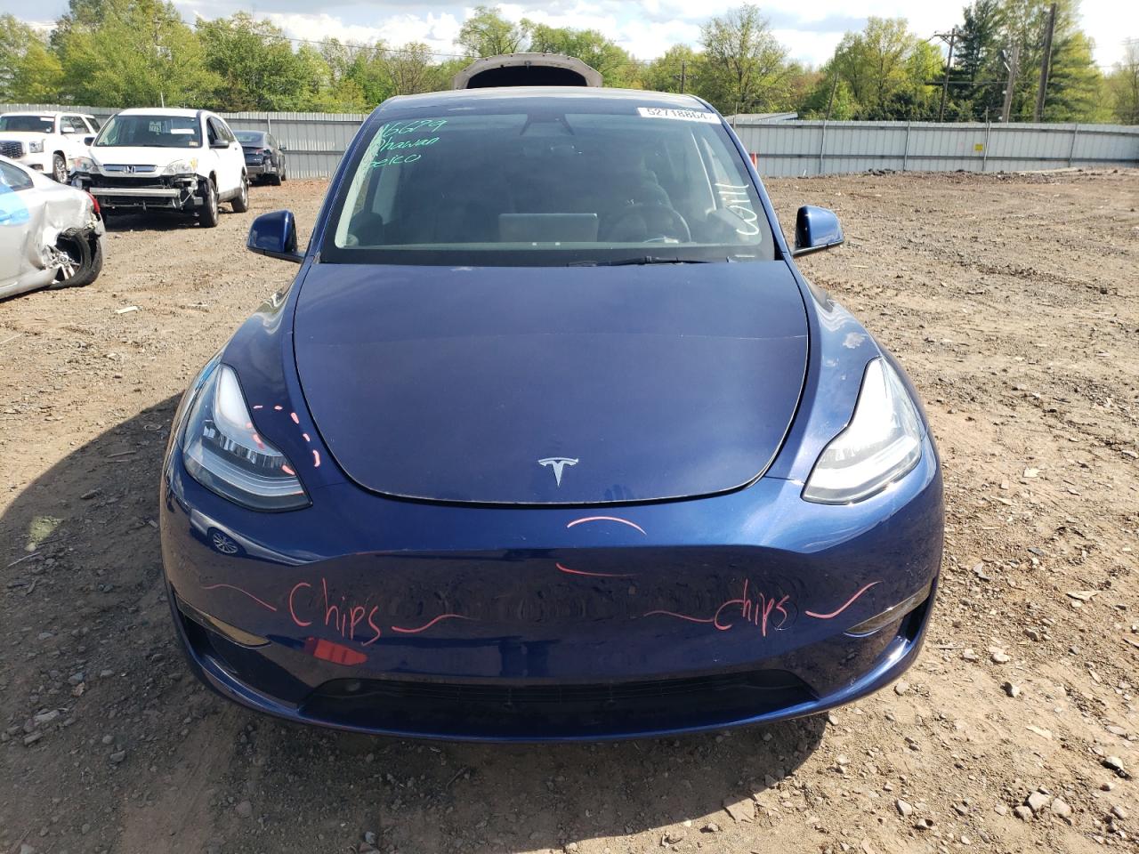 Photo 4 VIN: 7SAYGAEE8NF363831 - TESLA MODEL Y 