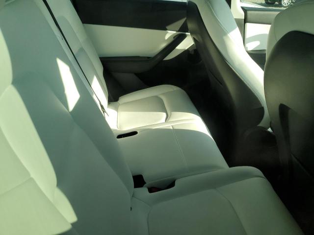 Photo 9 VIN: 7SAYGAEE8NF397980 - TESLA MODEL Y 