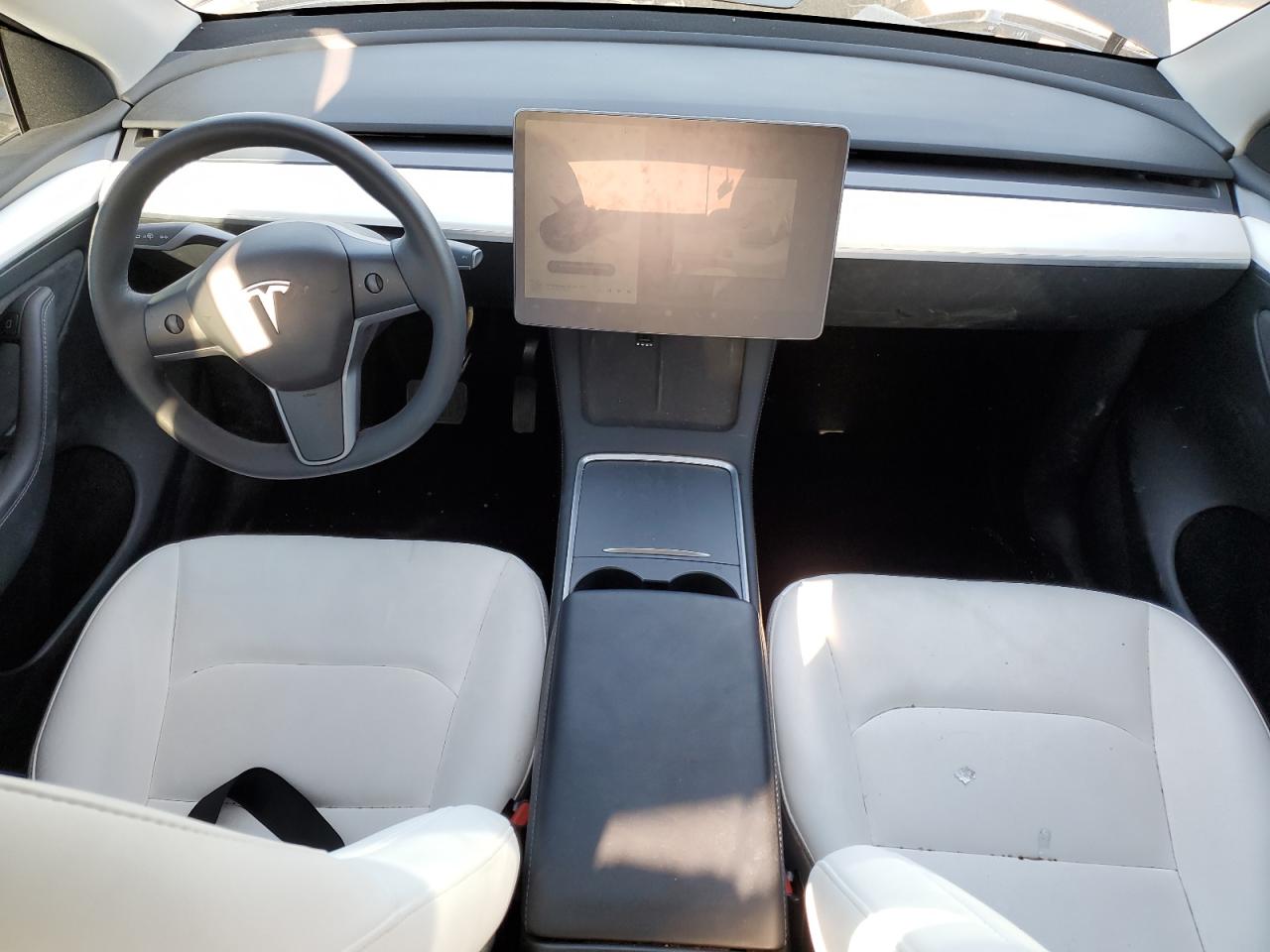 Photo 7 VIN: 7SAYGAEE8PF645552 - TESLA MODEL Y 