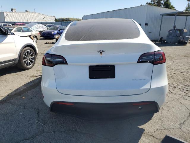 Photo 5 VIN: 7SAYGAEE8RF048811 - TESLA MODEL Y 