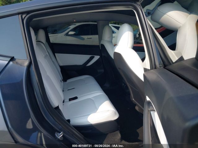 Photo 7 VIN: 7SAYGAEE9NF464702 - TESLA MODEL Y 