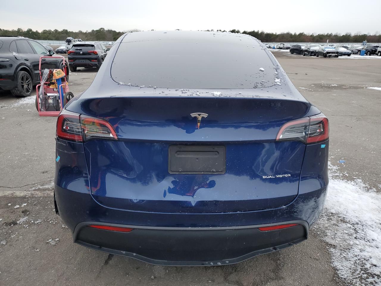 Photo 5 VIN: 7SAYGAEE9NF507564 - TESLA MODEL Y 