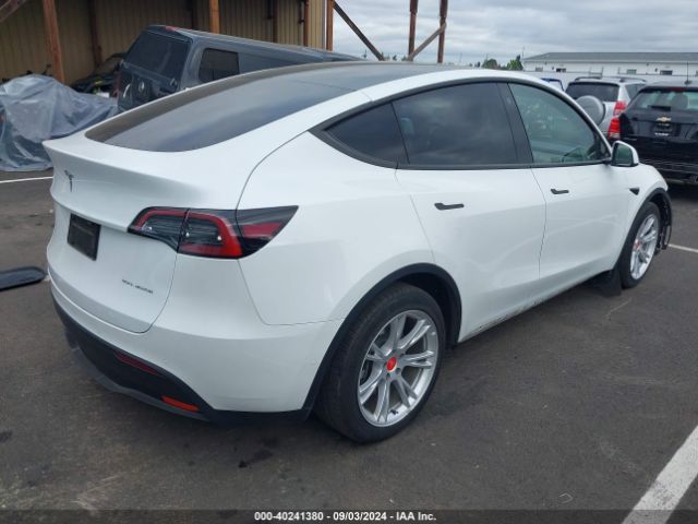 Photo 3 VIN: 7SAYGAEE9NF523098 - TESLA MODEL Y 