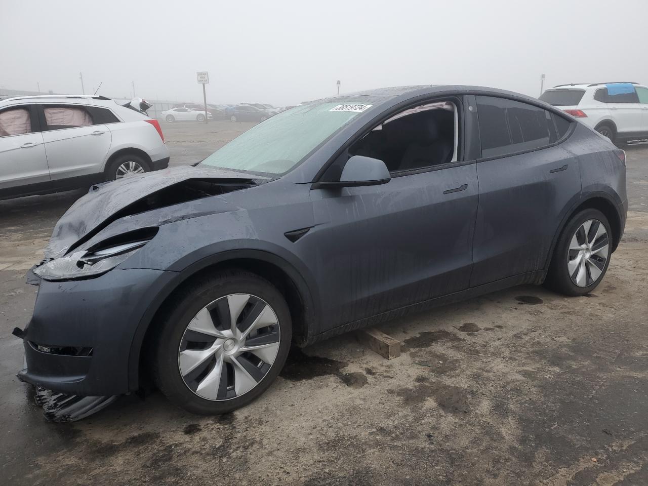 Photo 0 VIN: 7SAYGAEE9PF635256 - TESLA MODEL Y 