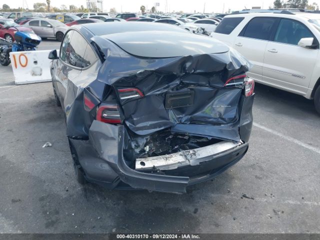 Photo 5 VIN: 7SAYGAEE9PF641638 - TESLA MODEL Y 