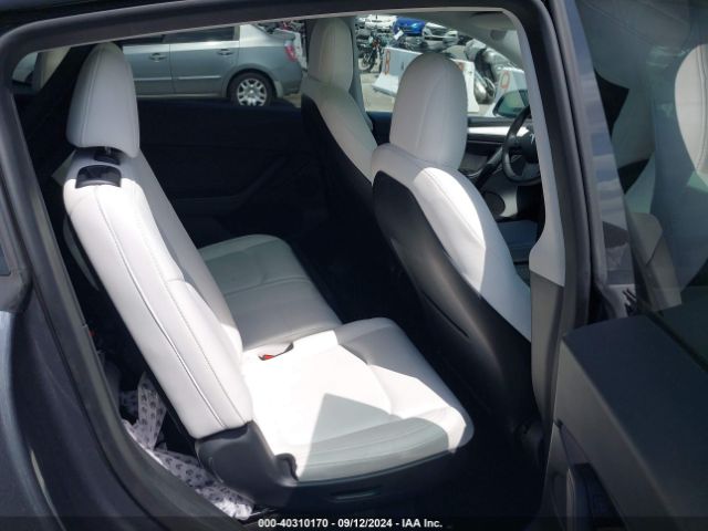 Photo 7 VIN: 7SAYGAEE9PF641638 - TESLA MODEL Y 