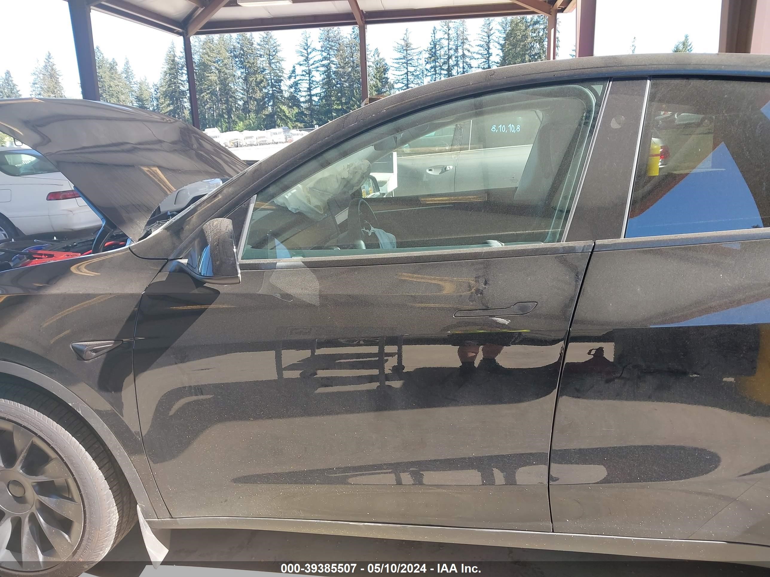 Photo 14 VIN: 7SAYGAEE9RF981360 - TESLA MODEL Y 