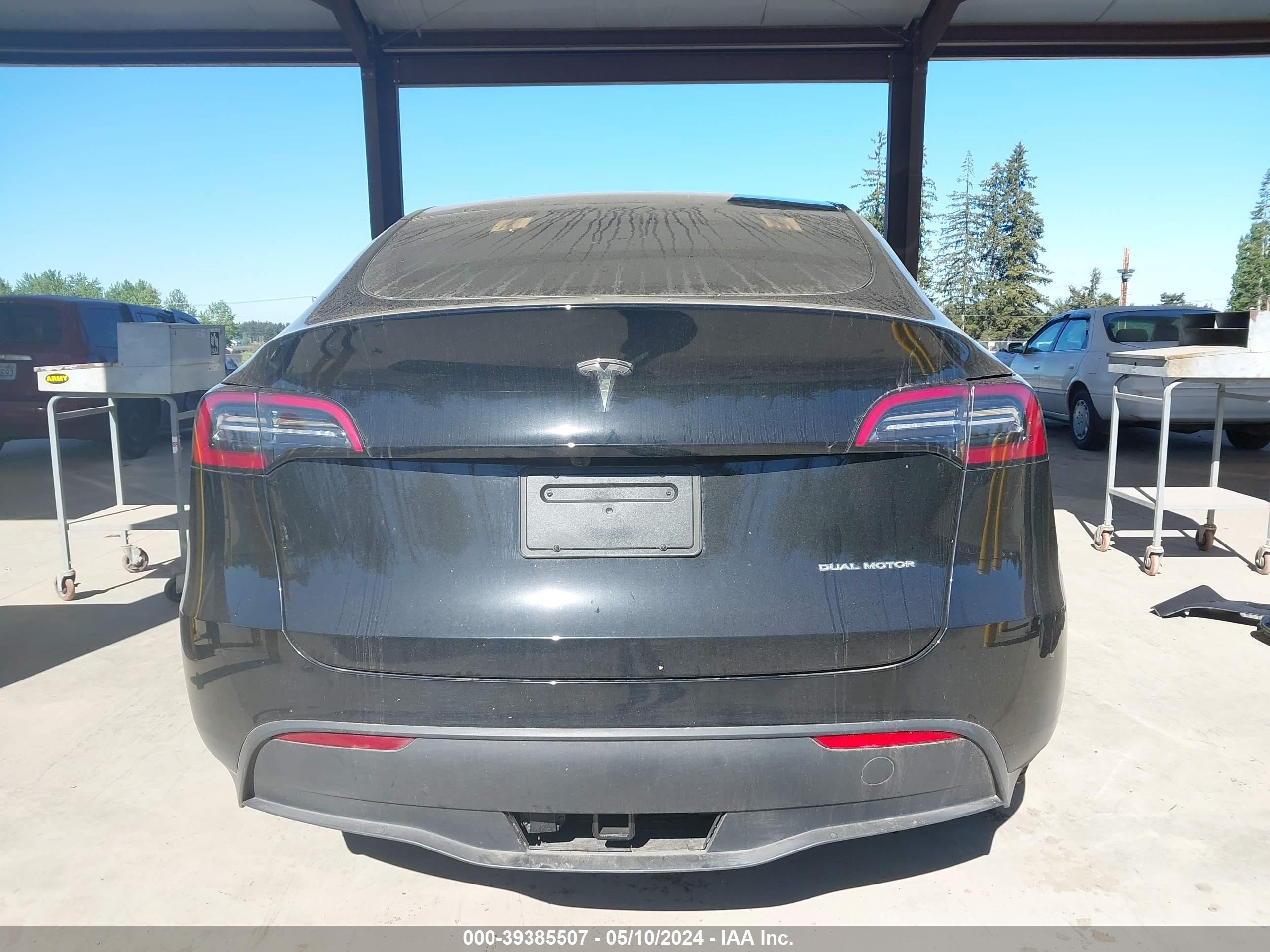 Photo 16 VIN: 7SAYGAEE9RF981360 - TESLA MODEL Y 