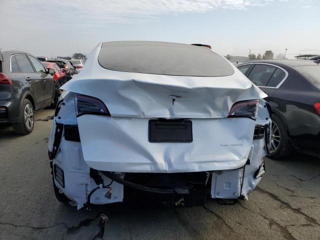 Photo 5 VIN: 7SAYGAEEXNF427447 - TESLA MODEL Y 